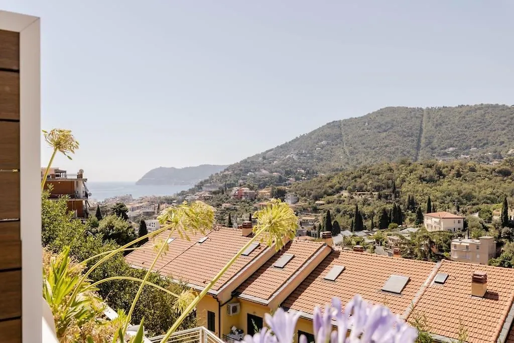 Panoramic View Apartment Alassio
