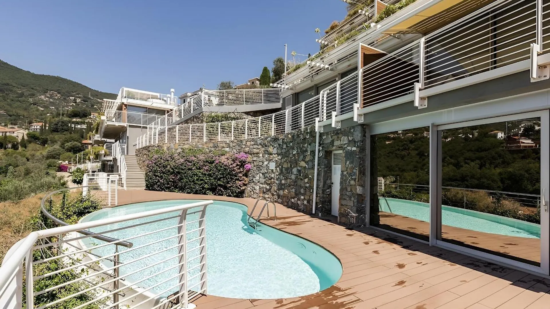 Panoramic View Apartment Alassio