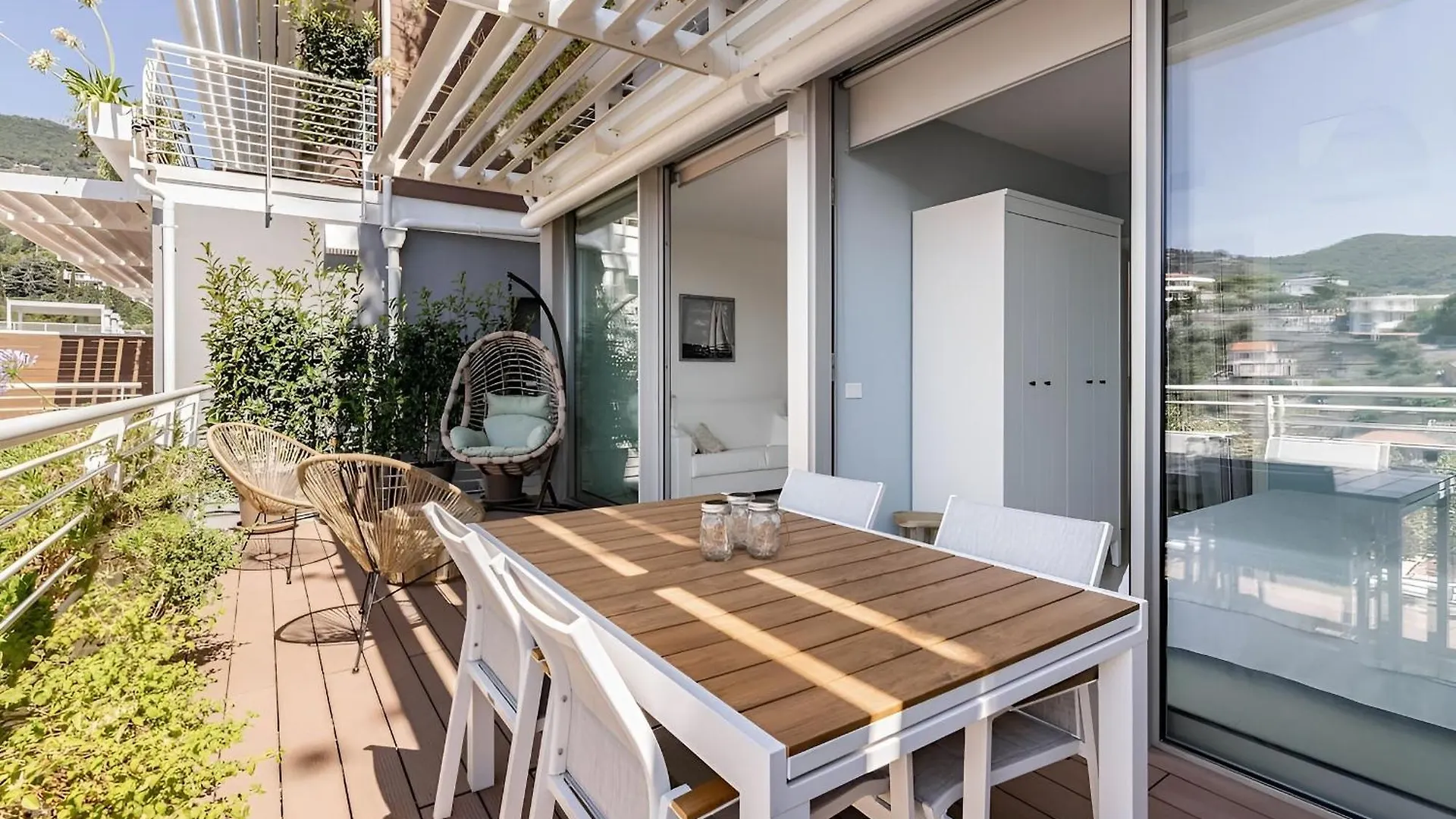 Panoramic View Apartment Alassio